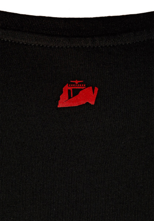 Лаконичная мужская футболка. Цвет: Черный